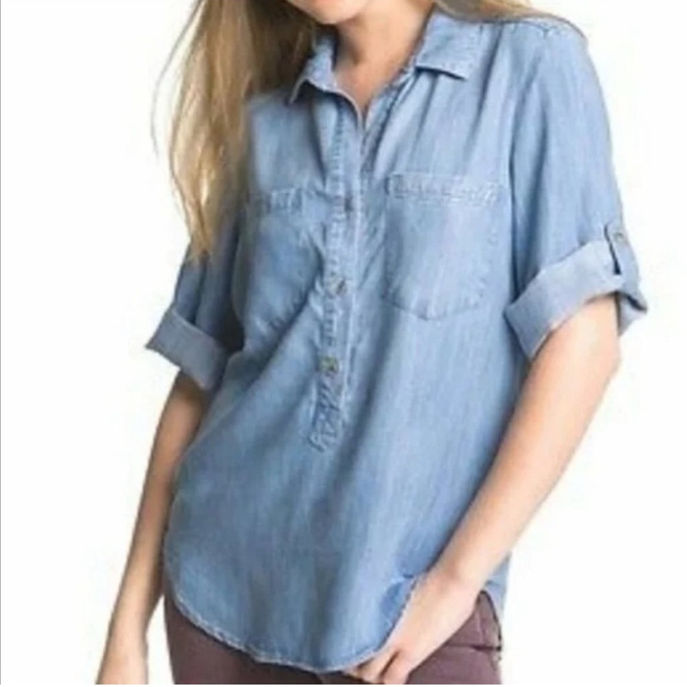 Anthropologie‎ Cloth & Stone Relaxed Chambray Buttondown Small.